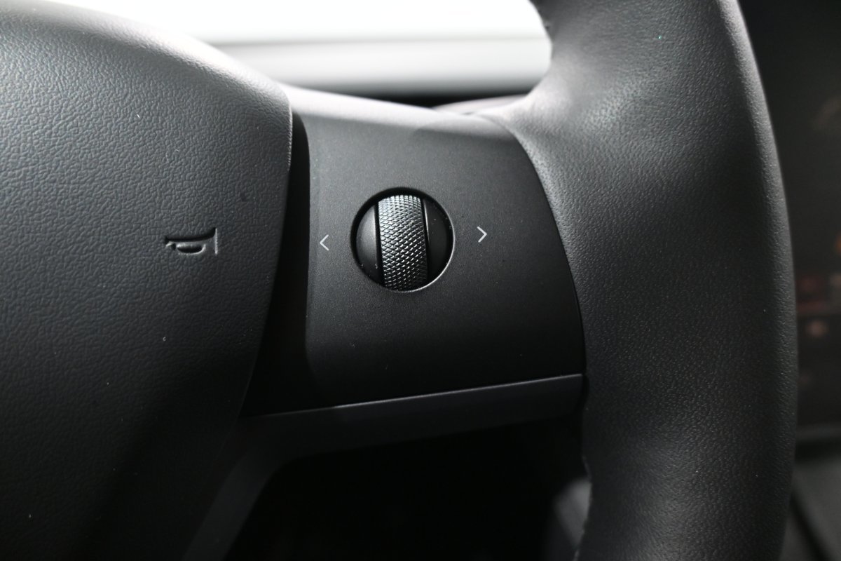 Foto Tesla Model Y 18